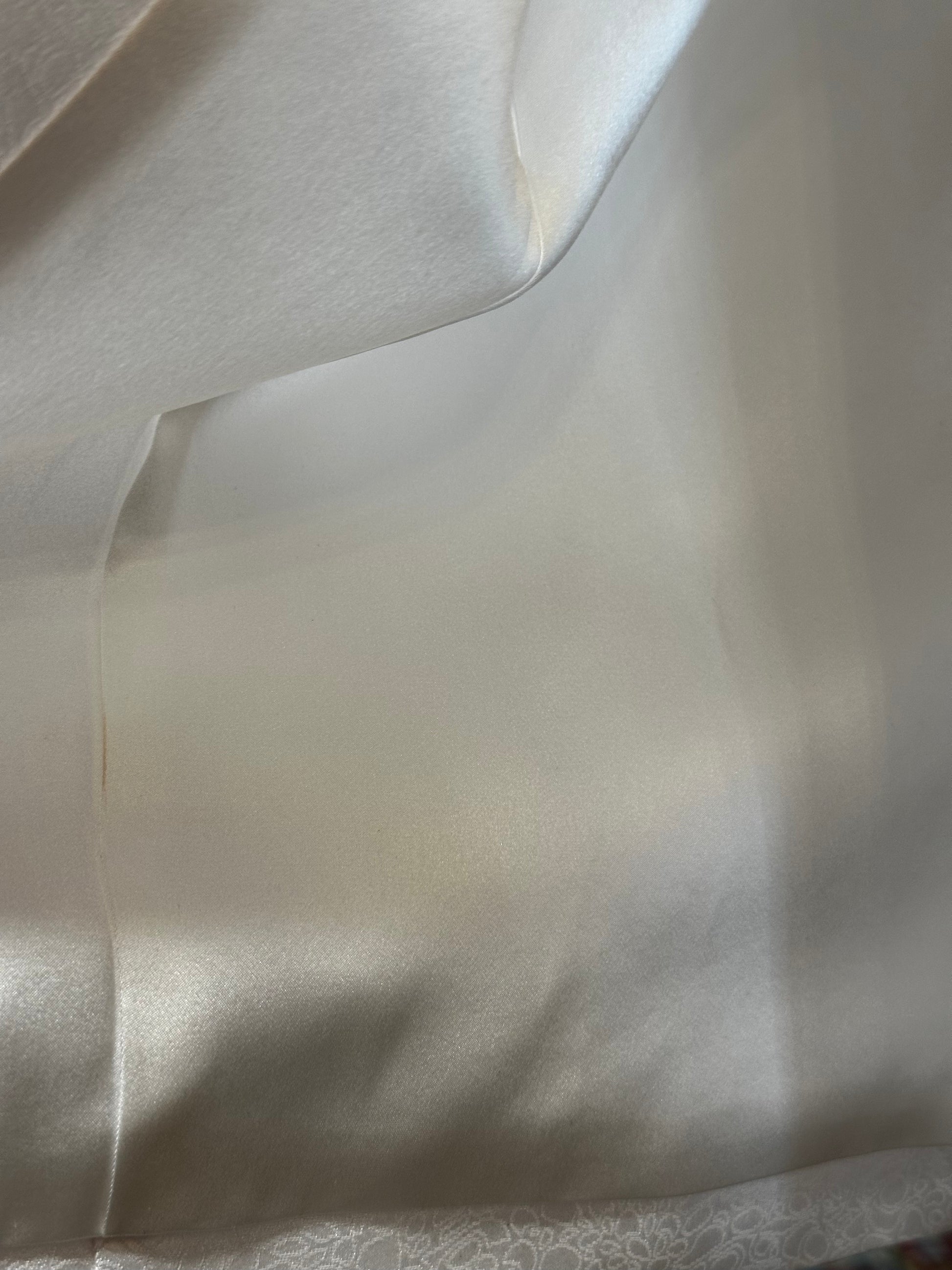 White Qipao with Petal-like Print